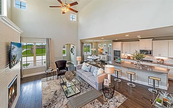 3rd image of 7316 Elm Dr