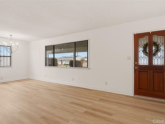5th image of 1658 W 110th Pl