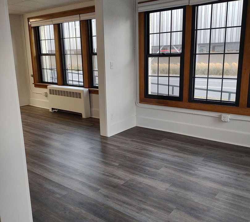 1st image of 2823 6th Ave N #98