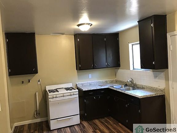 3rd image of 5137 Naranja St