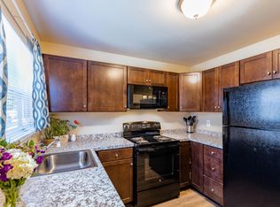 340 Gleason Cir, East Rochester, NY 14445