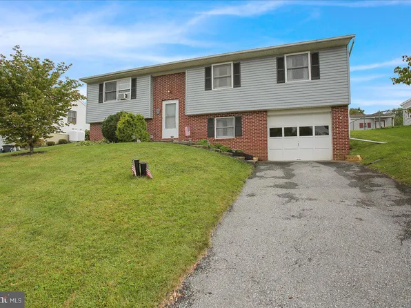 618 Anne Dr, Wernersville, PA 19565