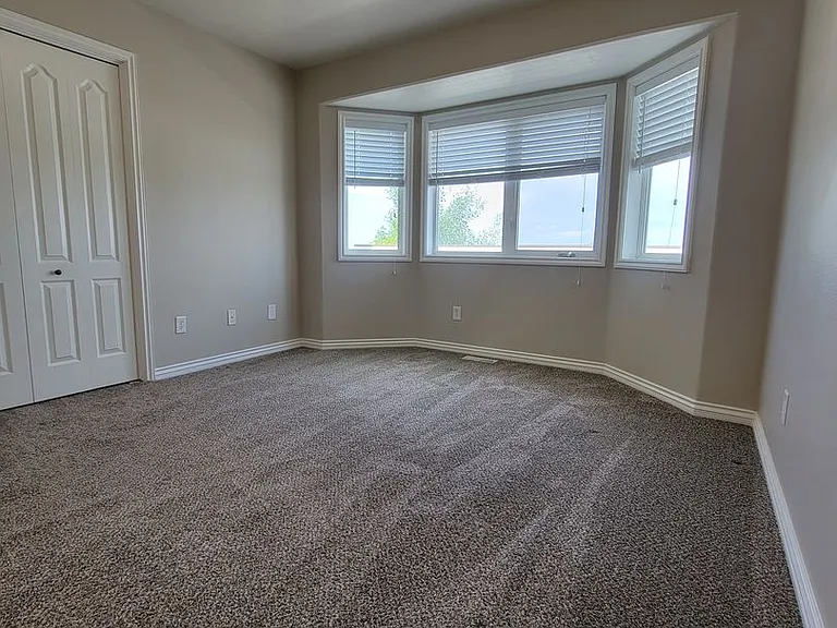 5204 E 65 S — Photo 21