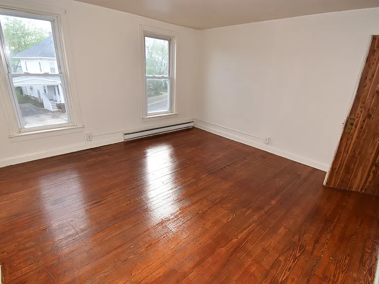 186 W Main St #B — Photo 13