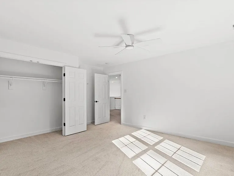14216 Cervantes Ave — Photo 35