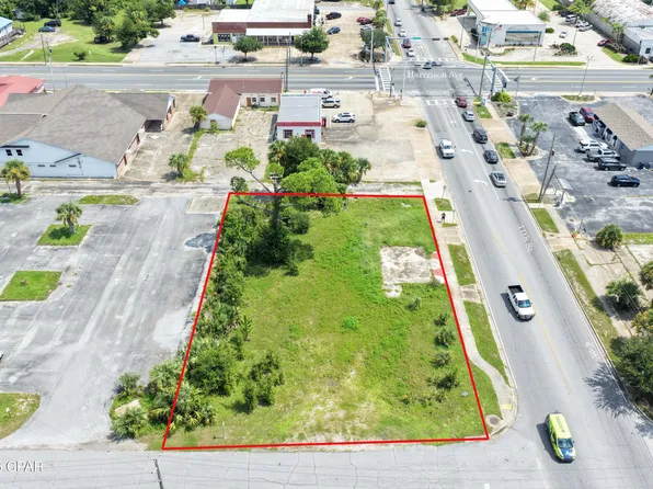 14 W 11th St, Panama City, FL 32401