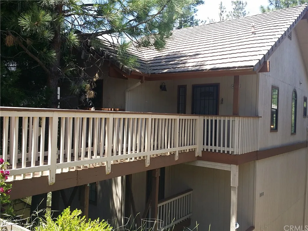 40555 Saddleback Rd photo 1