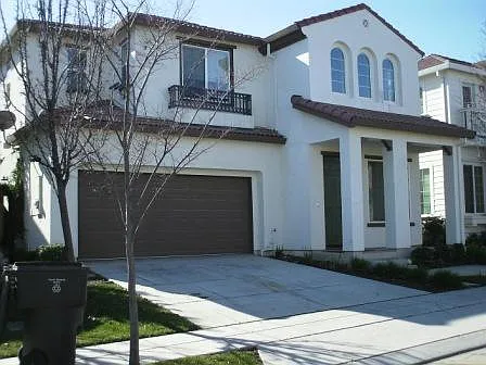 108 McDermott Ave photo 1