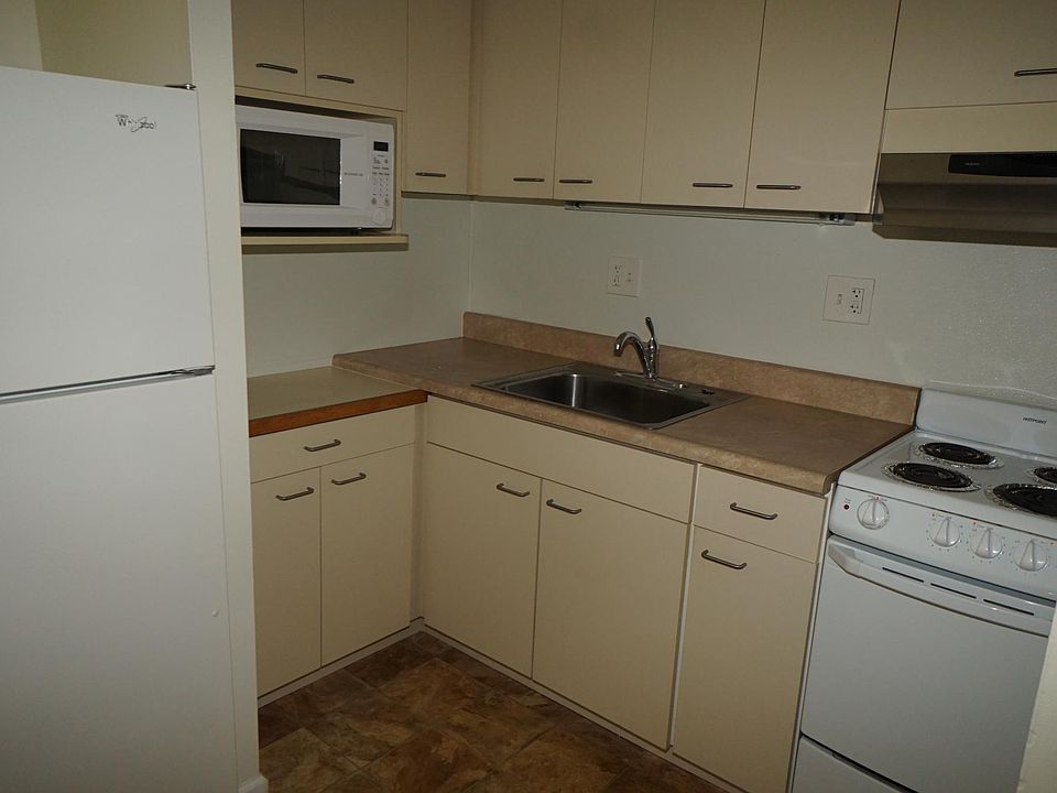 2nd image of 1060 Kamehameha Hwy APT 208B