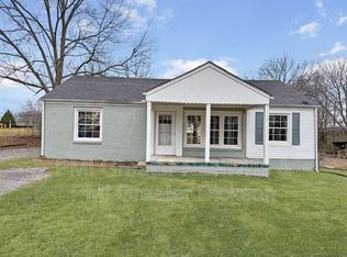 424 Church St, White Bluff, TN 37187