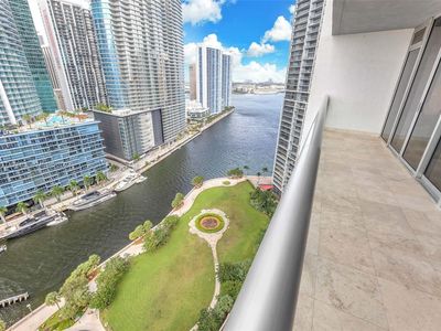 485 Brickell Ave APT 2503, Miami, FL, 33131