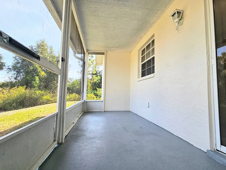 4916 Leonard Blvd S — Photo 15