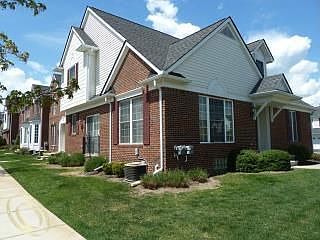 5th image of 41860 Brownstone Dr #1