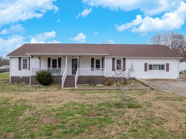 200 Pratt Cir, Lexington, TN 38351