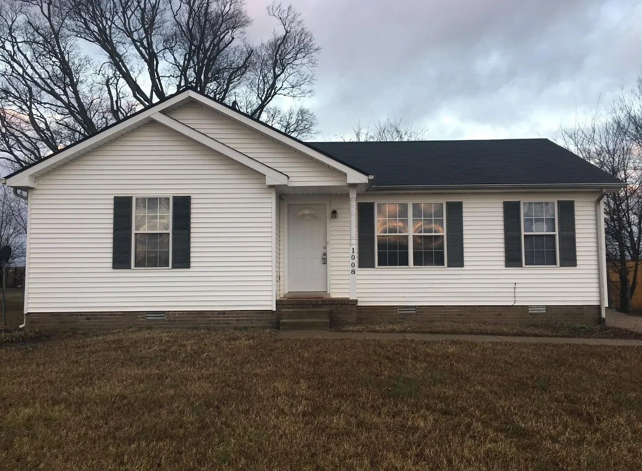 3 bed, 1036 sqft, $1,500 — Photo 1