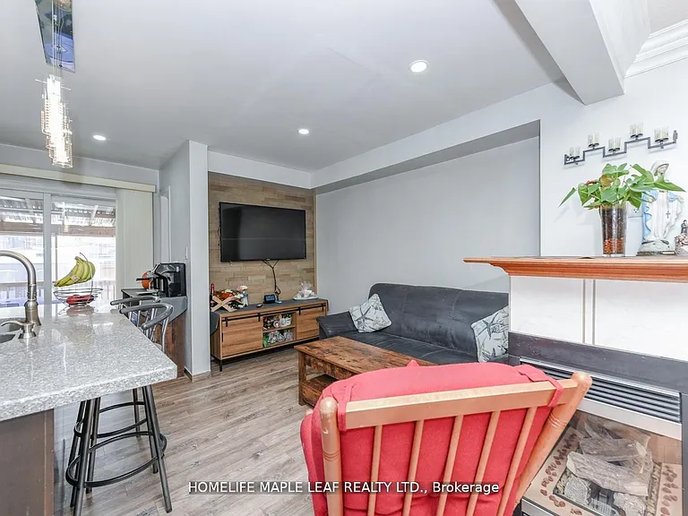 100 Alaskan Summit Ct W — Photo 12