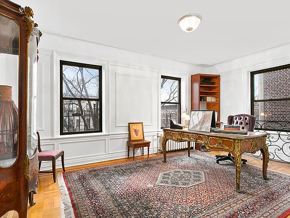 3rd image of 411 8th Ave #43