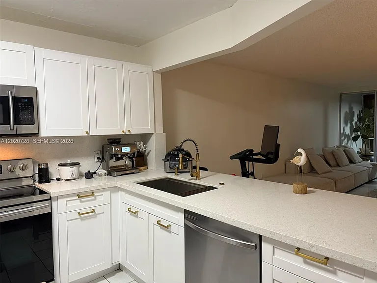 1770 NE 191st St #8141 — Photo 2