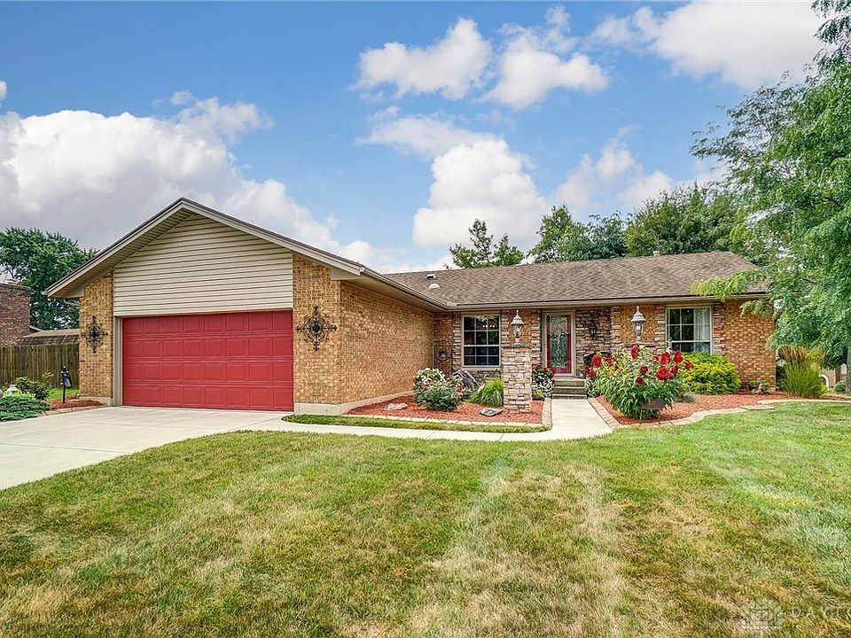 1st image of 300 Birdsong Dr