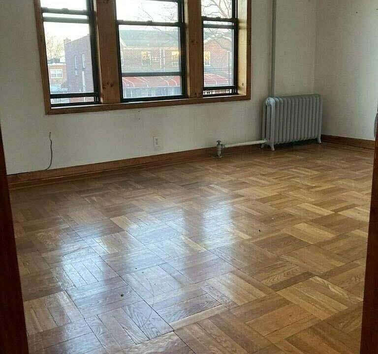 2nd image of 289 Bay 17 St #C30