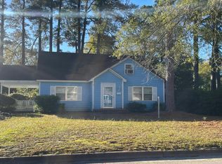 322 E Cavenaugh St, Wallace, NC 28466
