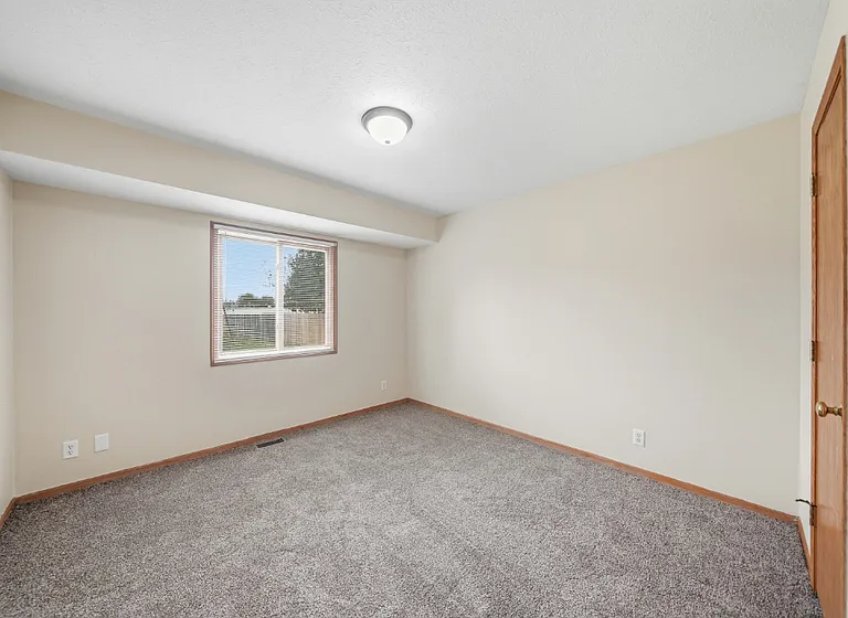 1907 W Apricot Ln — Photo 13