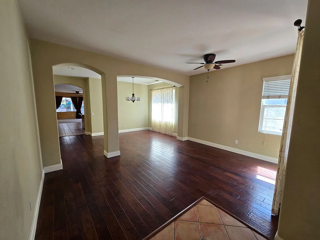 4 bed, 2.5 bath, 2388 sqft, $5,700 — Photo 2