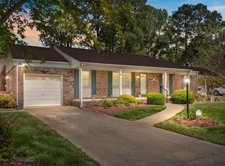 632 Charlecote Dr, Virginia Beach, VA 23464