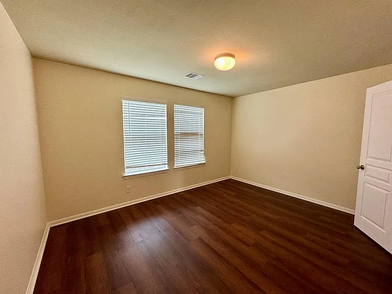 8230 Polaris Point Ln — Photo 23