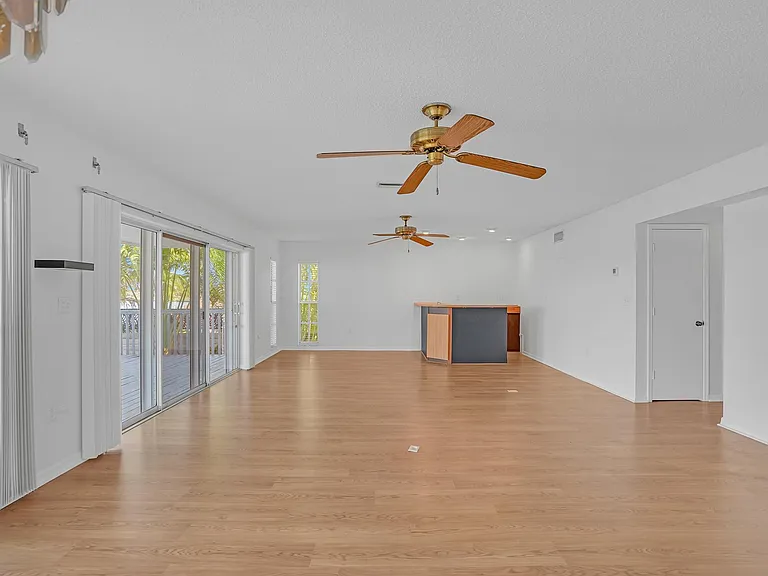 7845 Boca Ciega Dr #A — Photo 11