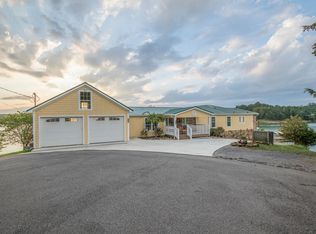 1002 Moonside Ln, Sevierville, TN 37876