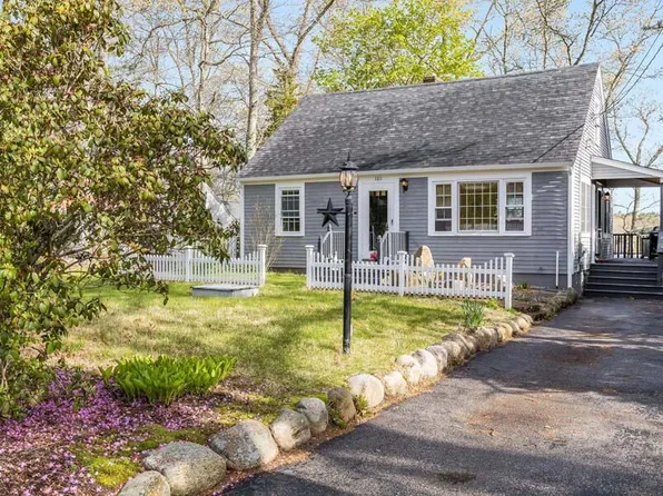 101 Lake Shore Drive, East Falmouth, MA 02536