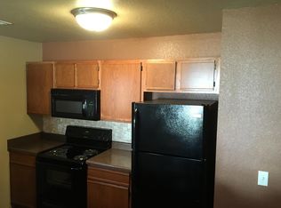 861 Meadowlands Dr, Centerton, AR 72719