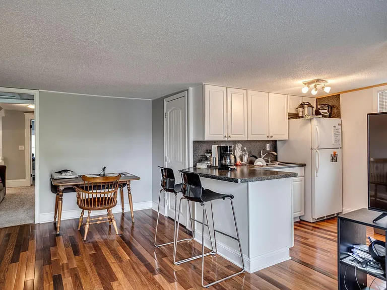 3040 James Ave S #3 — Photo 7