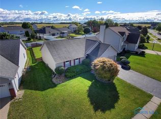 691 Hunters Creek Dr, Findlay, OH 45840