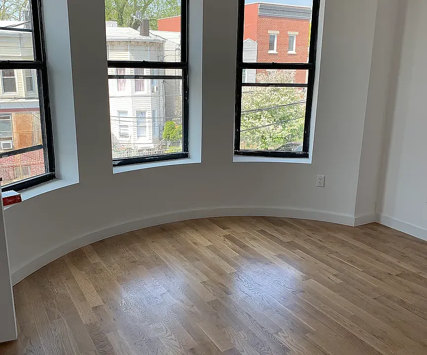 459 Shepherd Ave #2