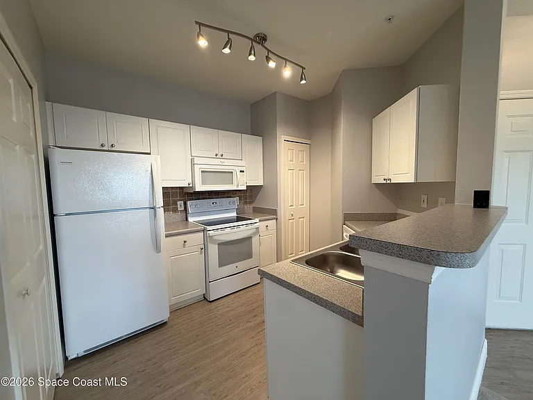 5683 Star Rush Dr #203 — Photo 6