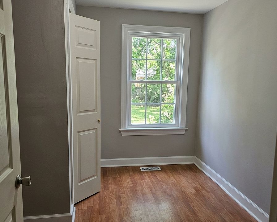 1st image of 1086 Whalley Ave #1A