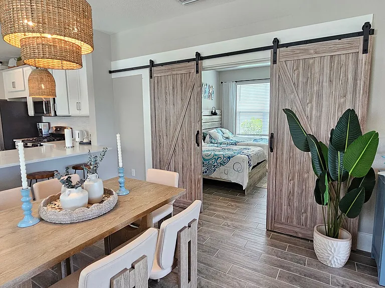 15285 Shady Palms Ln — Photo 48