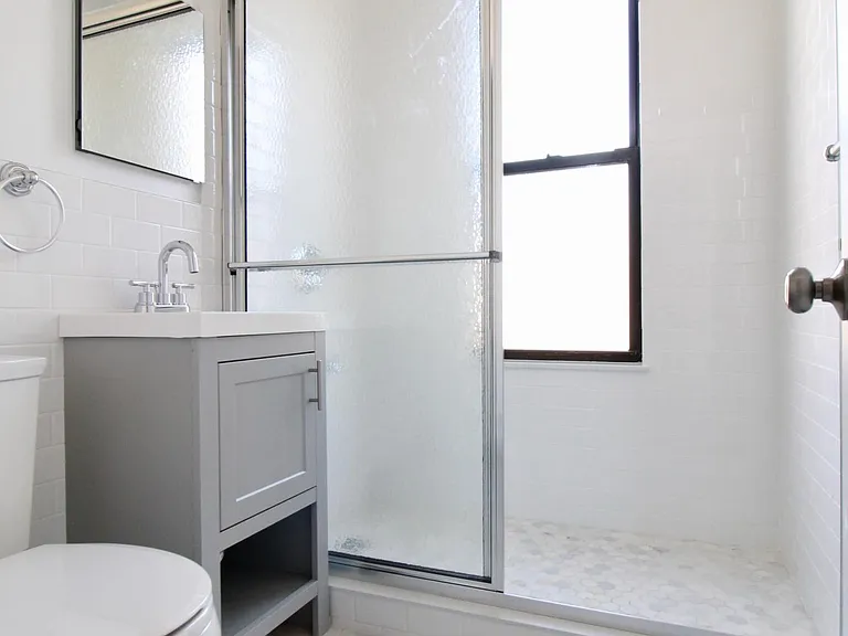 467 Grandview Ave #2L — Photo 13