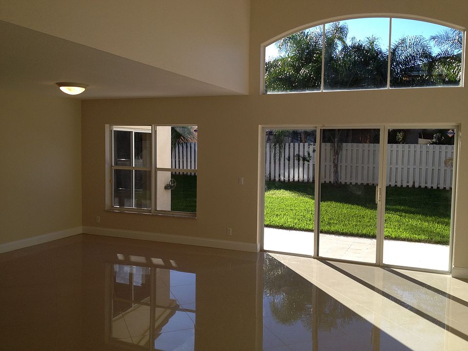 1st image of 4195 Torres Cir