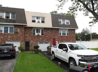 124 Patio Rd, Middletown, NY 10941