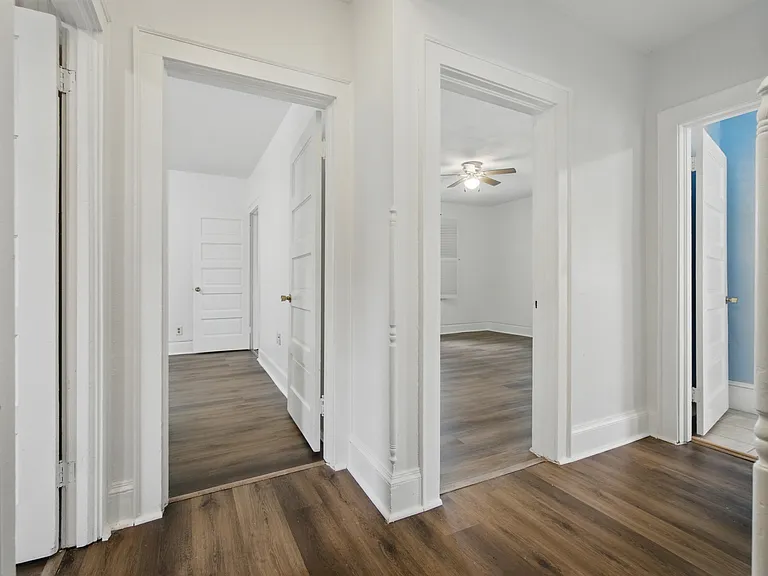 5611 Hampton Blvd — Photo 17