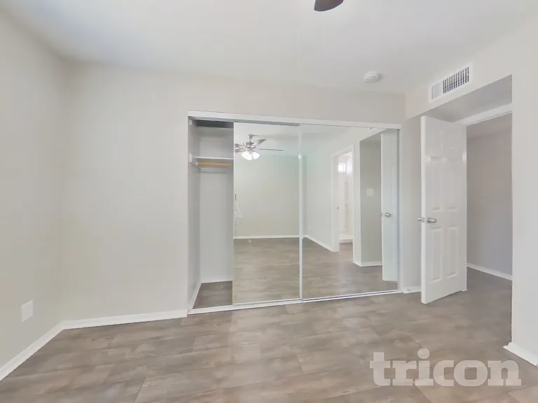 17832 N 31st Ave — Photo 5