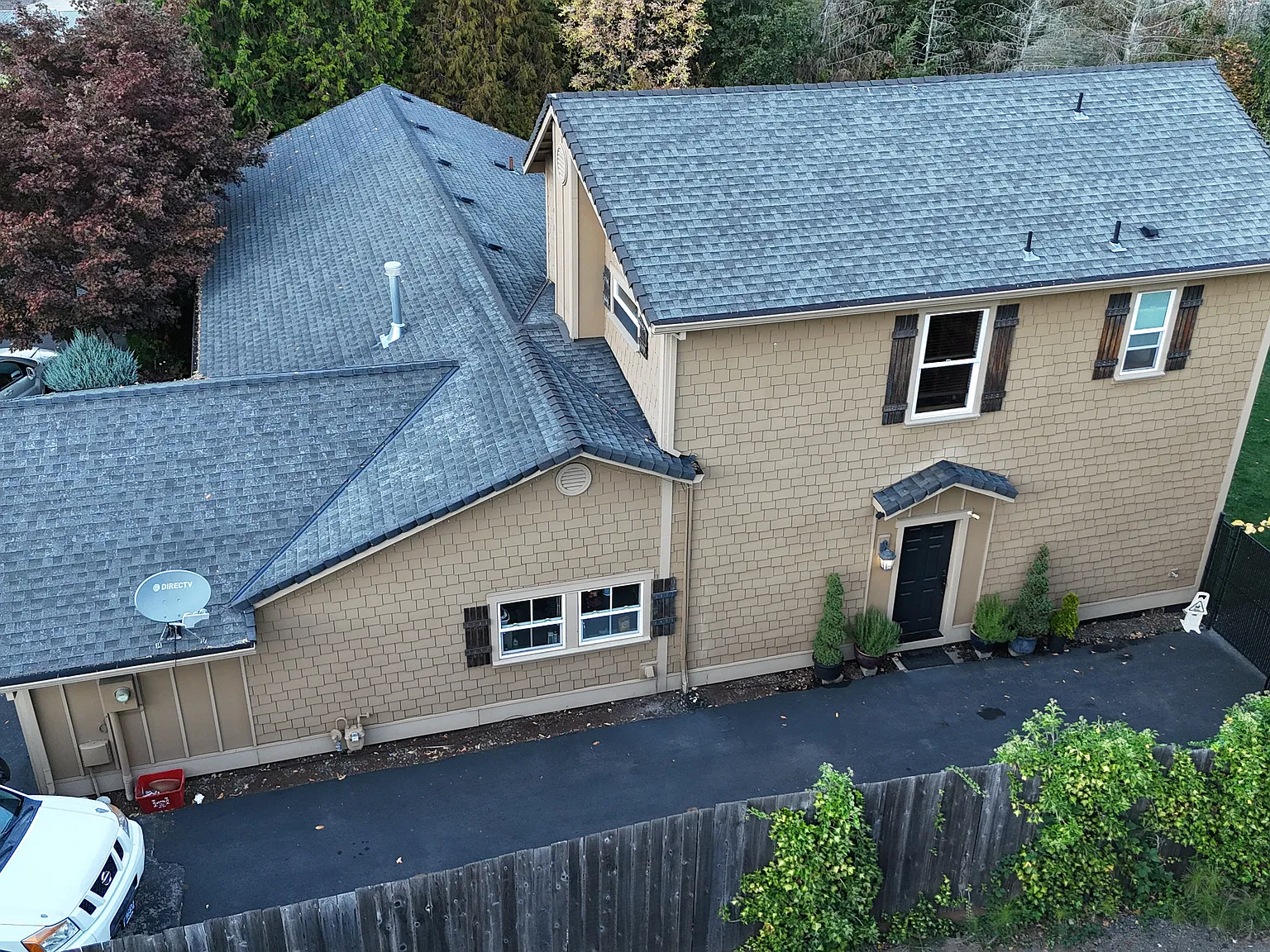 5 bed, 3.5 bath, 3000 sqft, $3,700 — Photo 3
