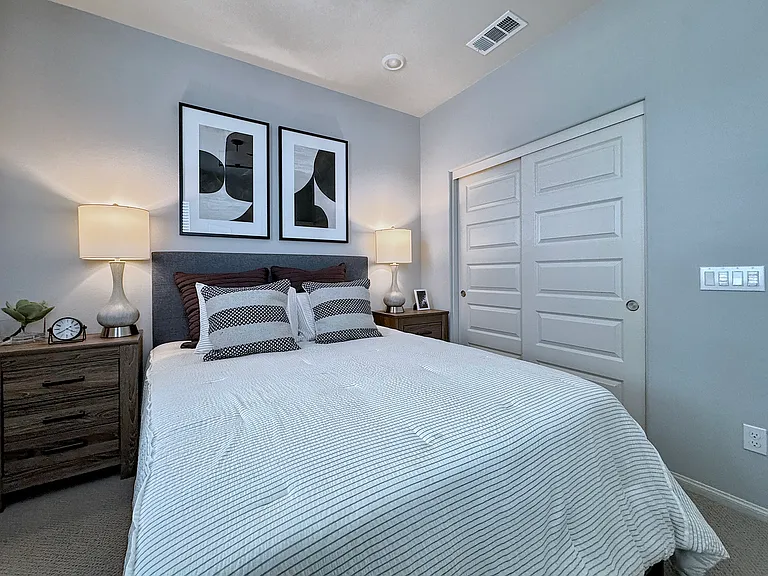 2729 Erebus Ct — Photo 18