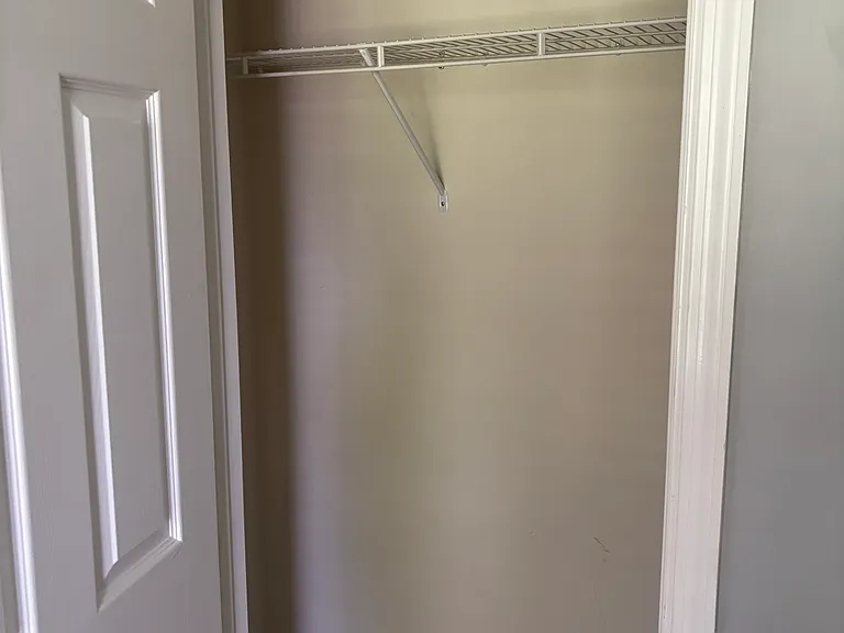110 Meadowglade Ln — Photo 9