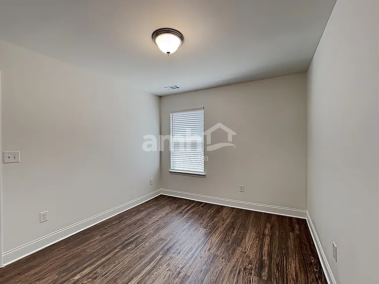 5120 Hudson Valley Dr — Photo 25