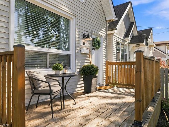 3rd image of 29 Newlands Ave