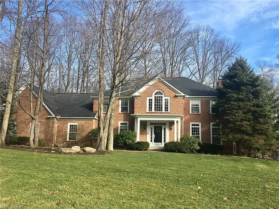 1st image of 17381 Hawksview Ln